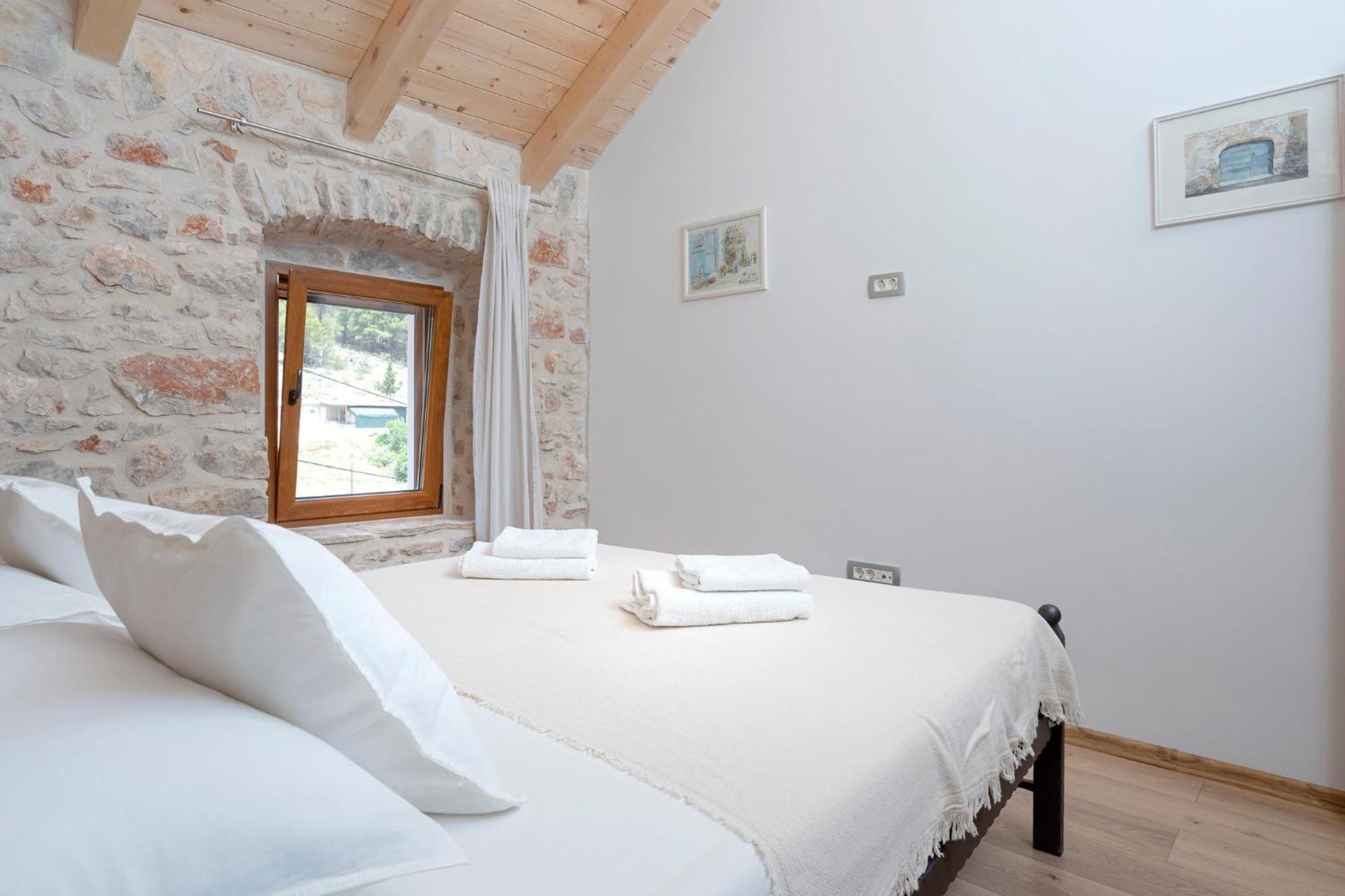 Rustic Island Hvar Vila Vrbanj